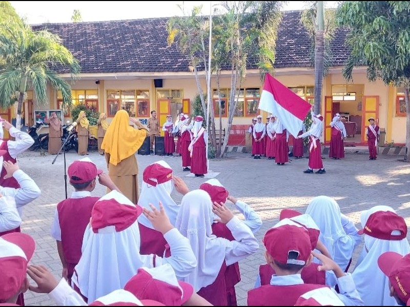 UPACARA BENDERA TAHUN AJARAN BARU 2025-2026